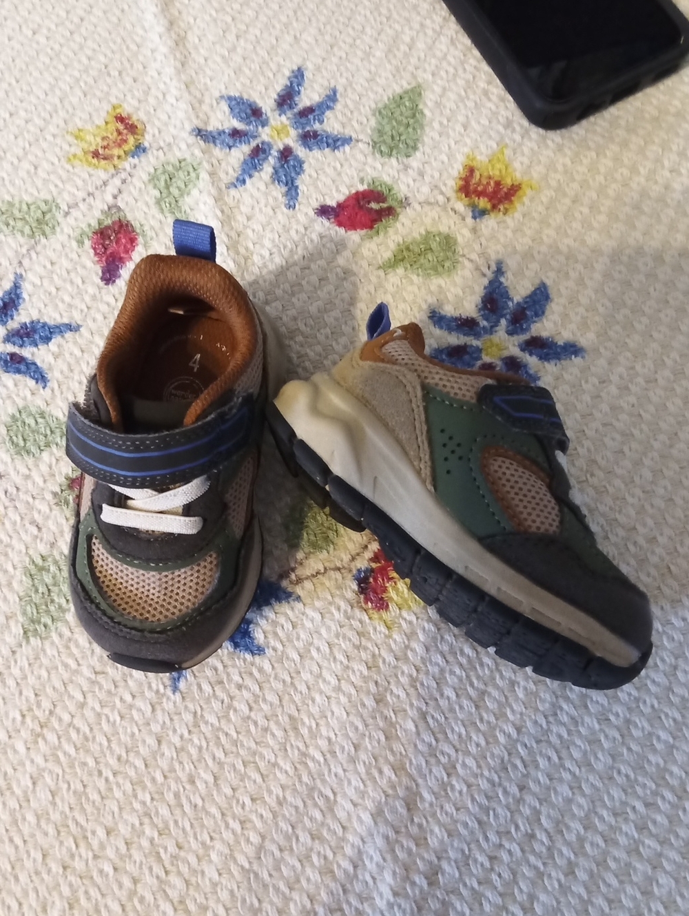 wonder nation Green, Brown & Blue Kids Athletic Sneakers